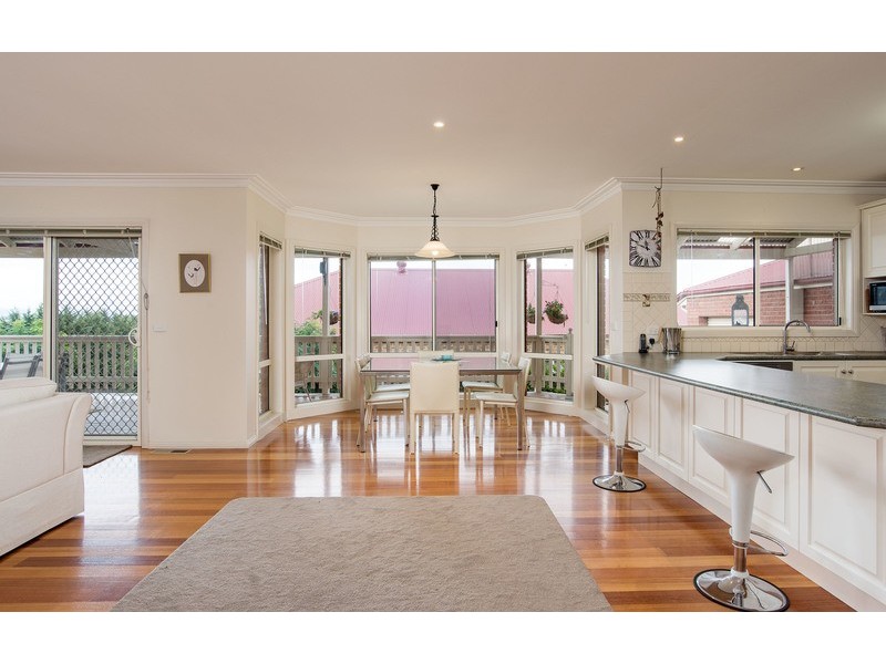 16 Shadi Rise, Yarra Glen VIC 3775