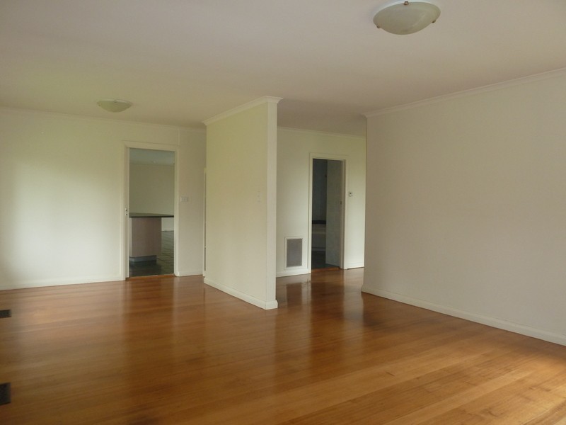 60 Dorset Road, Croydon VIC 3136