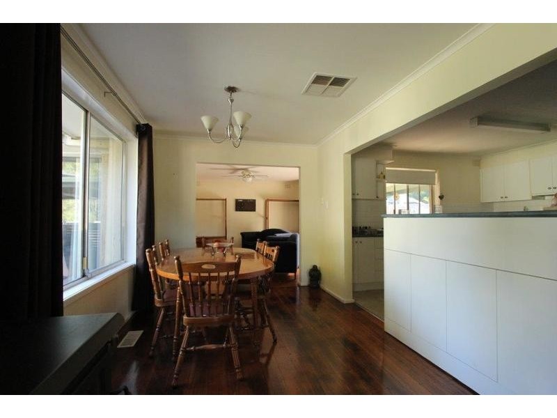 2 Lorna Court, Mooroolbark VIC 3138