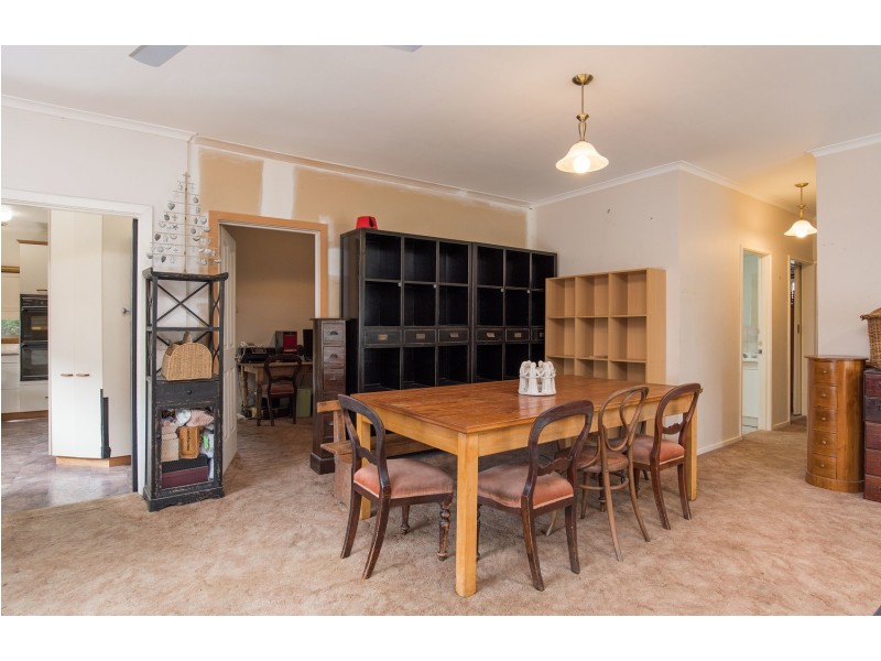 77 Victoria Road, Chirnside Park VIC 3116