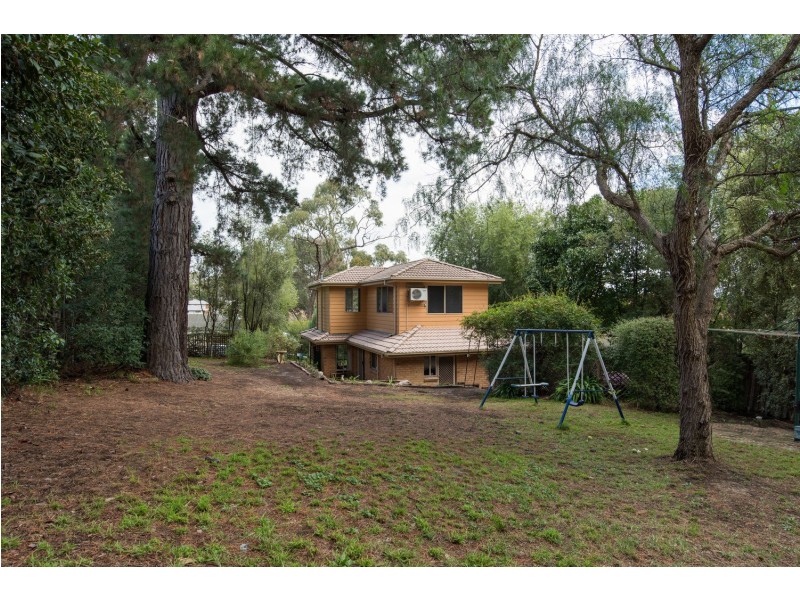 26 Bristol Crescent, Lilydale VIC 3140