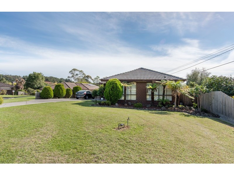 9 Celeste Court, Chirnside Park VIC 3116