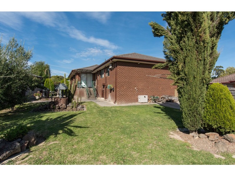 9 Celeste Court, Chirnside Park VIC 3116