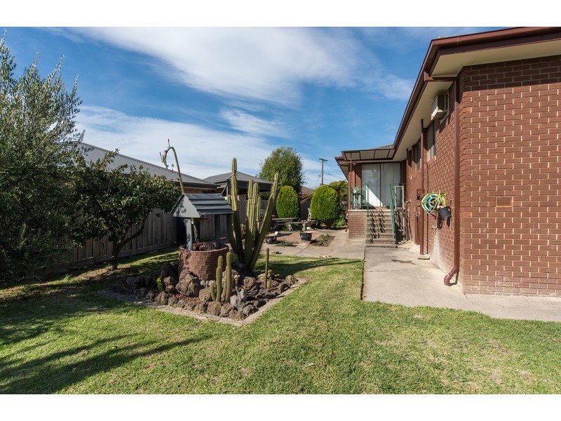 9 Celeste Court, Chirnside Park VIC 3116