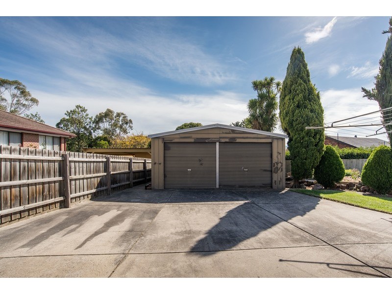 9 Celeste Court, Chirnside Park VIC 3116