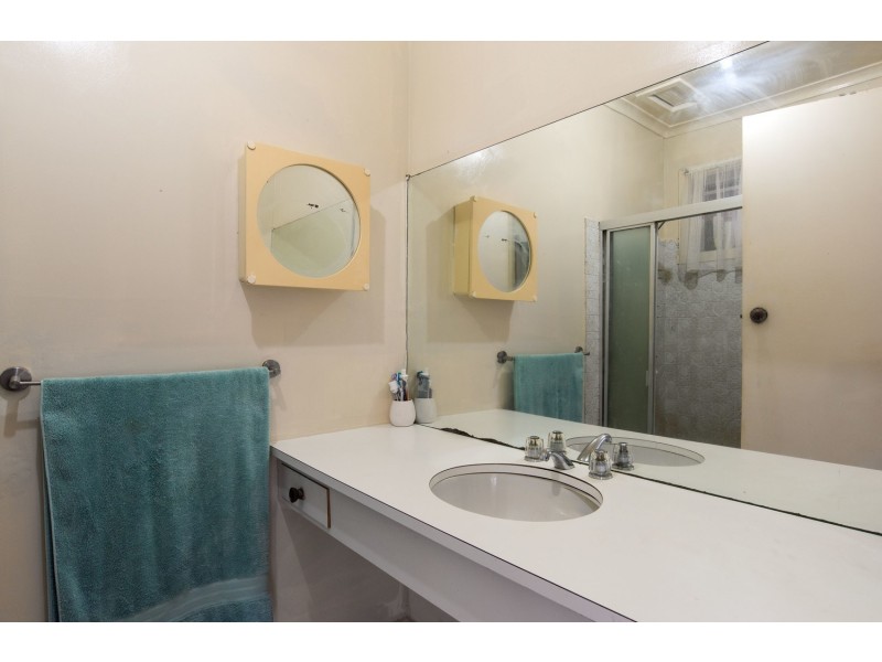 42 Rolling Hills Road, Chirnside Park VIC 3116