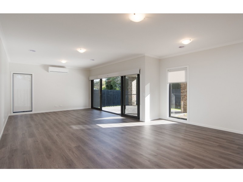 1/6 Cherylnne Crescent, Kilsyth VIC 3137