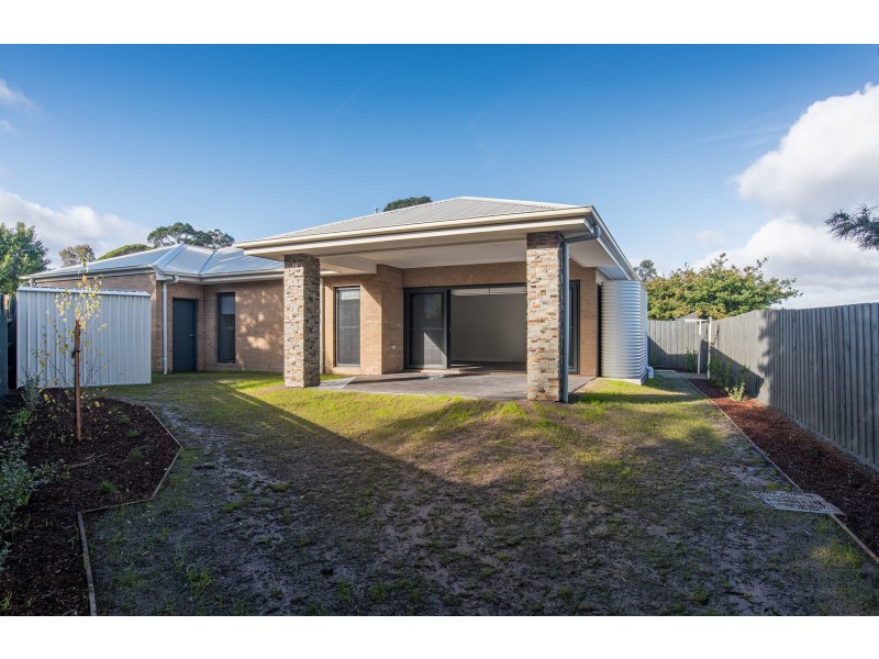 1/6 Cherylnne Crescent, Kilsyth VIC 3137