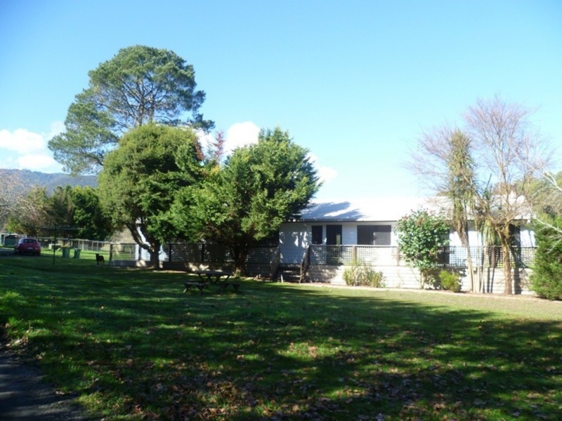 311 Healesville-Koo Wee Rup Road, Badger Creek VIC 3777