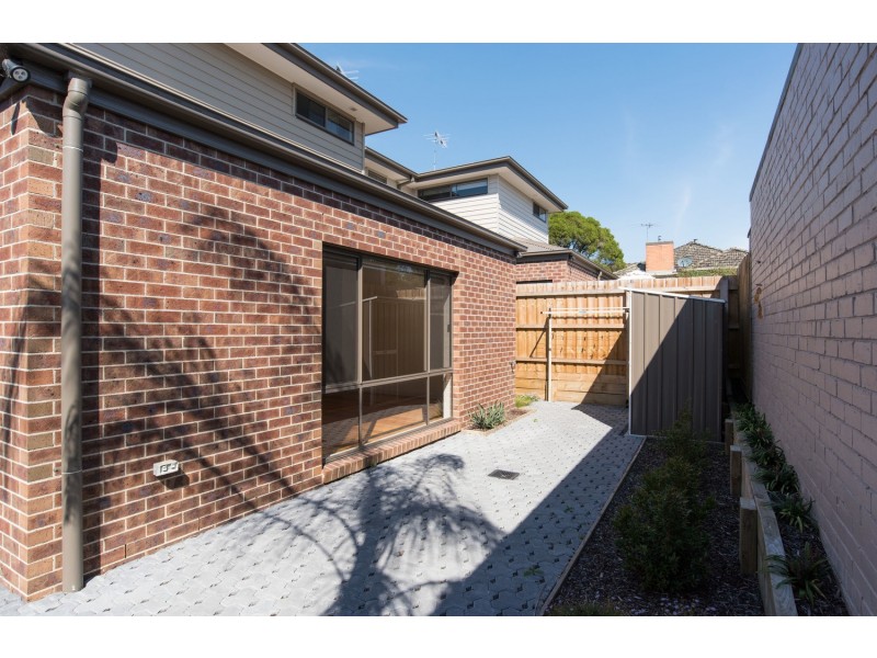 17 Gladstone Street, Lilydale VIC 3140