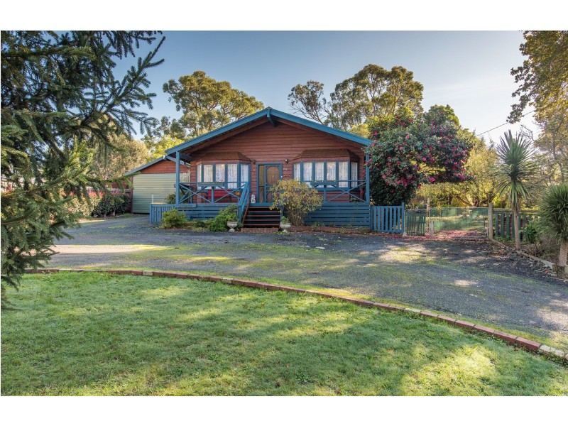 68 Kerr Crescent, Montrose VIC 3765