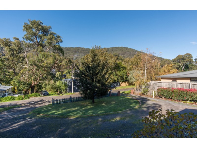 68 Kerr Crescent, Montrose VIC 3765