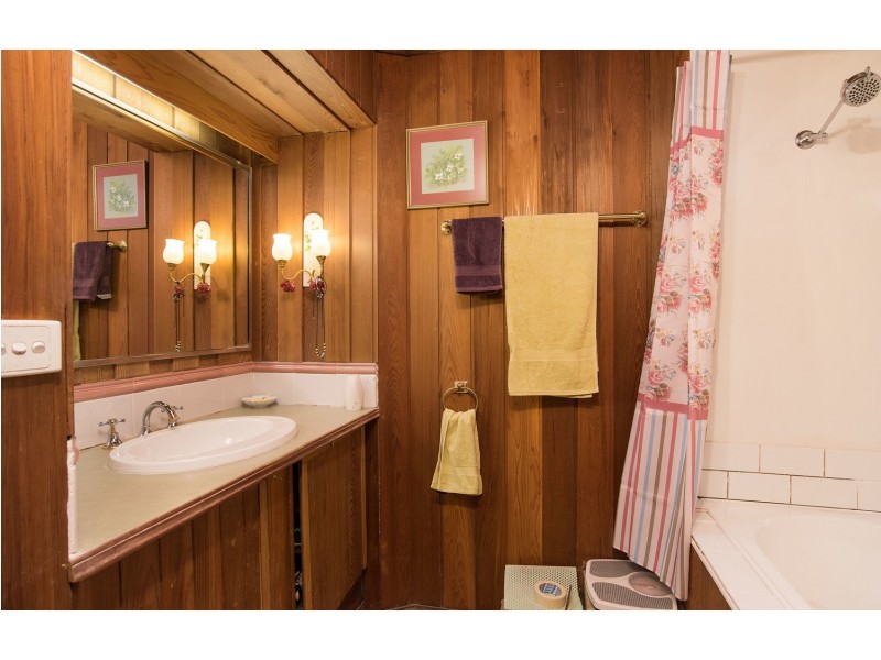 68 Kerr Crescent, Montrose VIC 3765