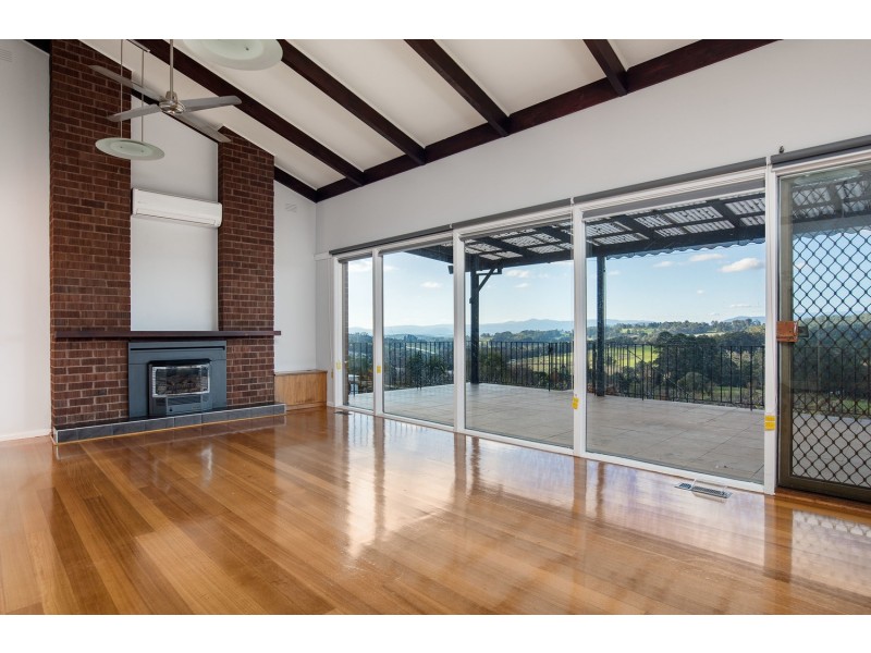 15 Henderson Hill Road, Silvan VIC 3795