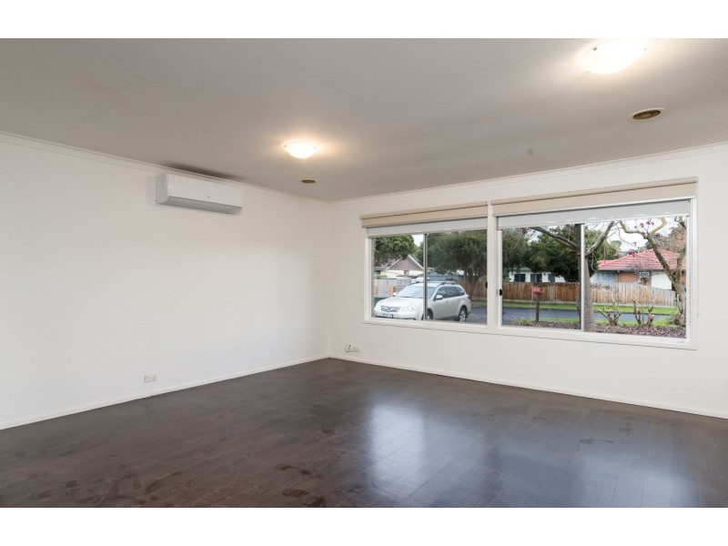 23 Lancaster Road, Mooroolbark VIC 3138