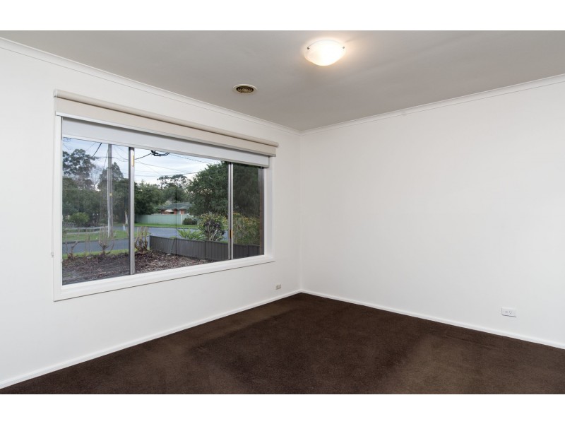 23 Lancaster Road, Mooroolbark VIC 3138