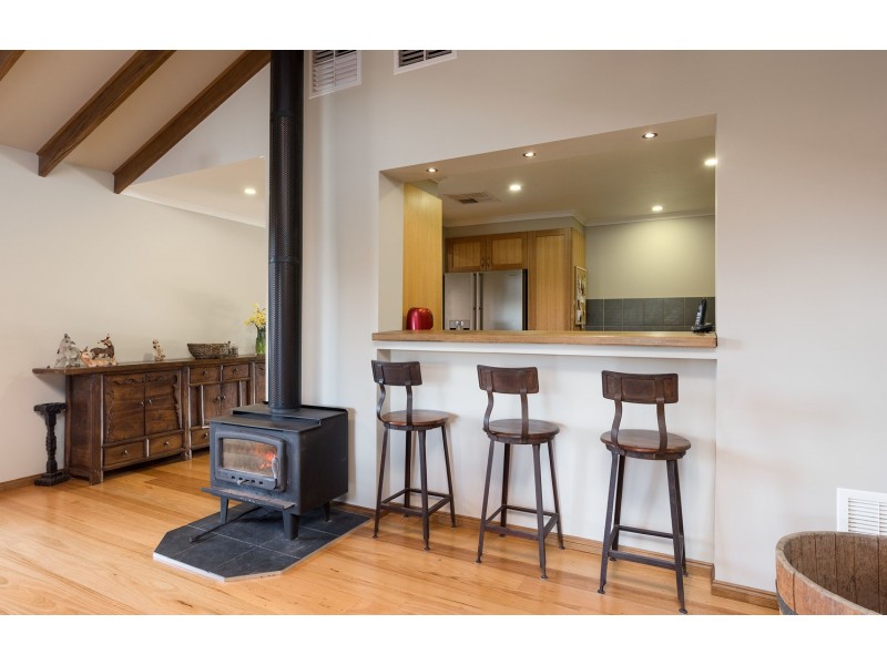 8 Mill Road, Yarra Glen VIC 3775