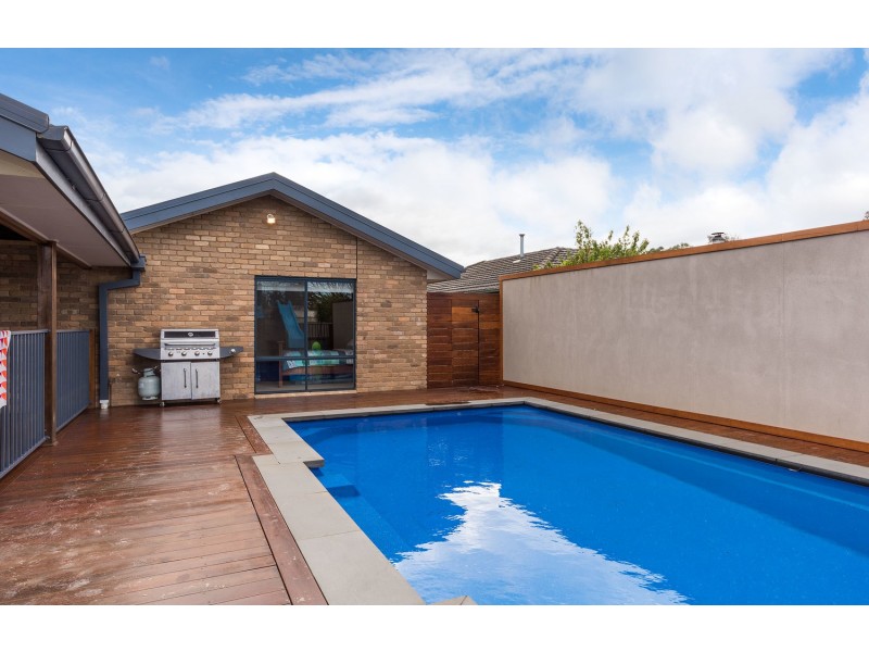 8 Mill Road, Yarra Glen VIC 3775