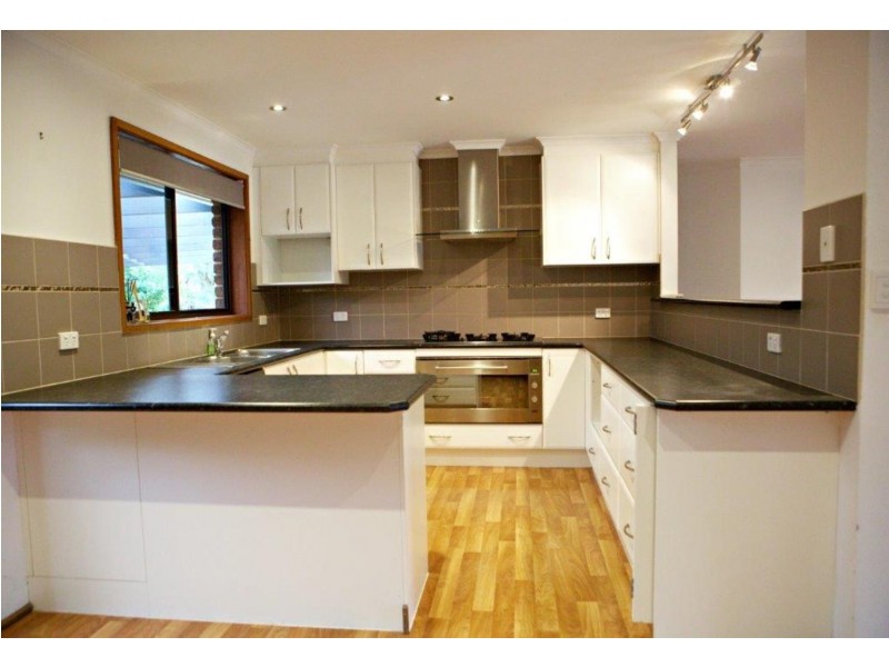 33 Morokai Grove, Lilydale VIC 3140