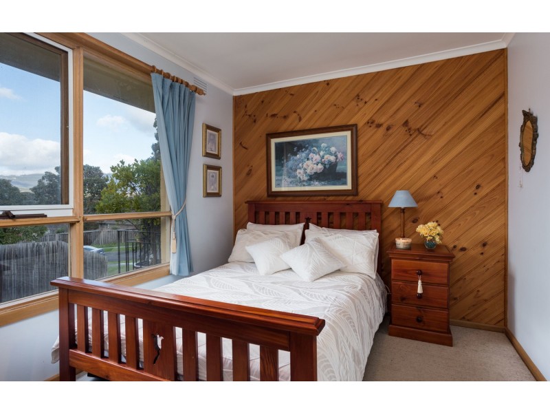 15 Orrong Road, Mooroolbark VIC 3138