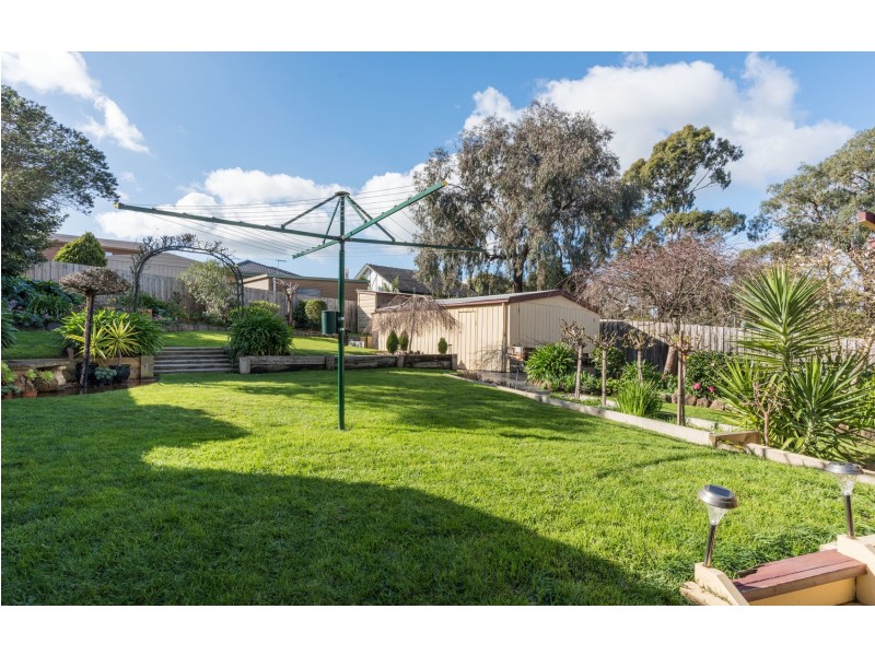 15 Orrong Road, Mooroolbark VIC 3138