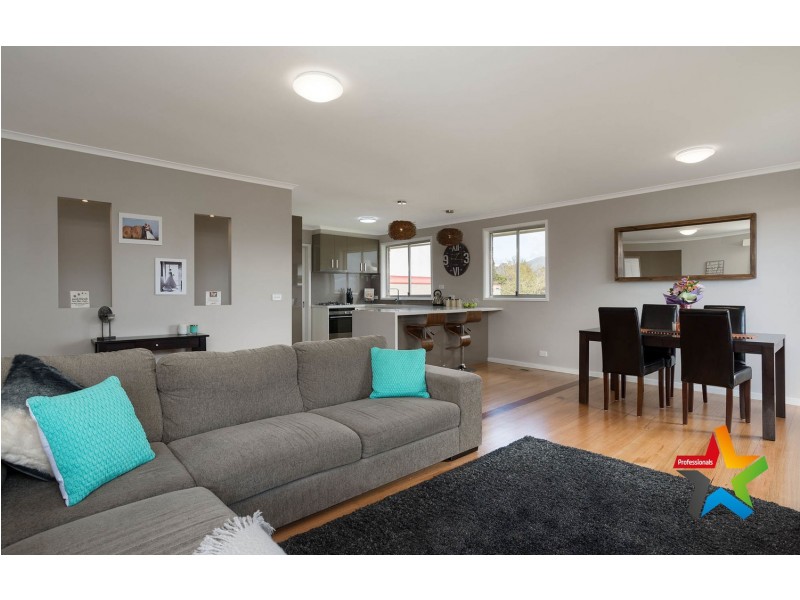 24 Westmount Road, Healesville VIC 3777