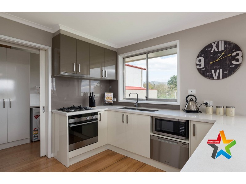 24 Westmount Road, Healesville VIC 3777