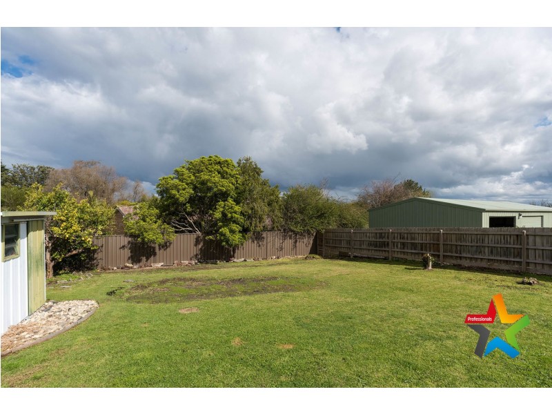 24 Westmount Road, Healesville VIC 3777