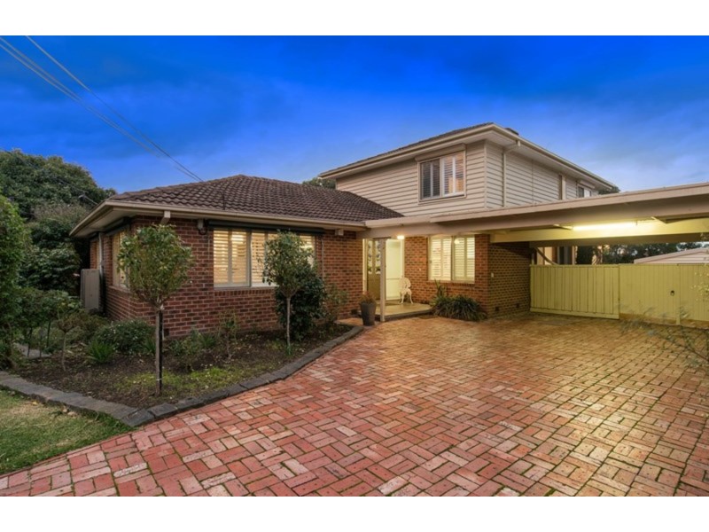17 Anthony Drive, Chirnside Park VIC 3116