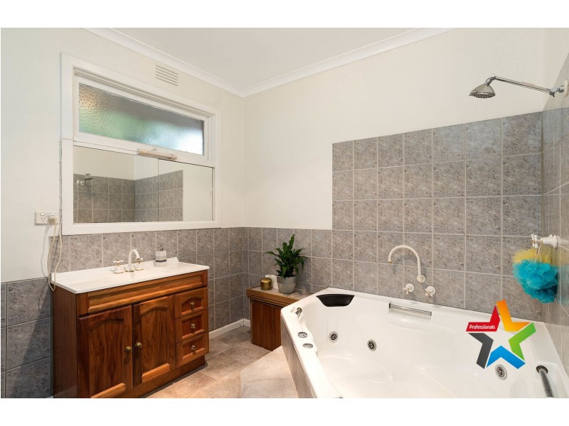 60 Albert Hill Road, Lilydale VIC 3140