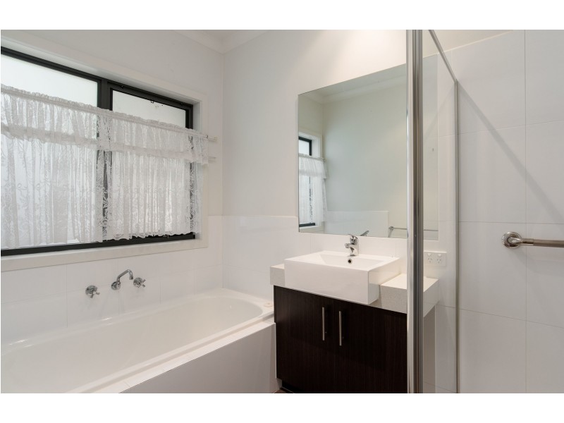 2/24 Pascoe Avenue, Croydon VIC 3136