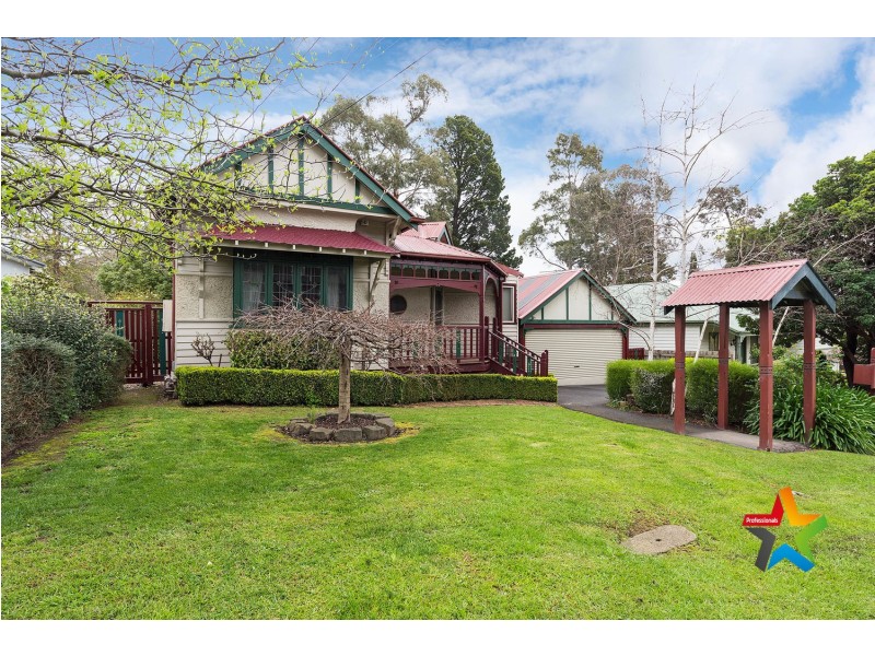 10 Welham Road, Mooroolbark VIC 3138