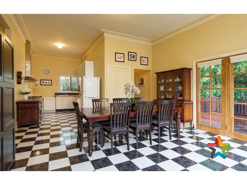 10 Welham Road, Mooroolbark VIC 3138