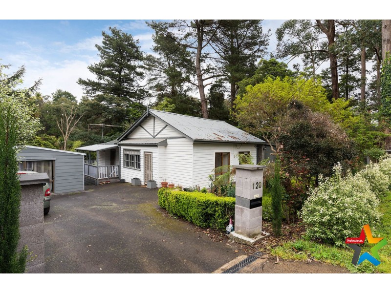120 Monbulk Road, Mount Evelyn VIC 3796