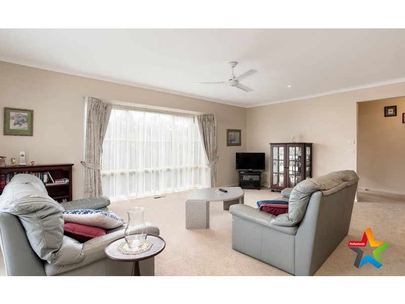 1/37a Exeter Road, Croydon North VIC 3136