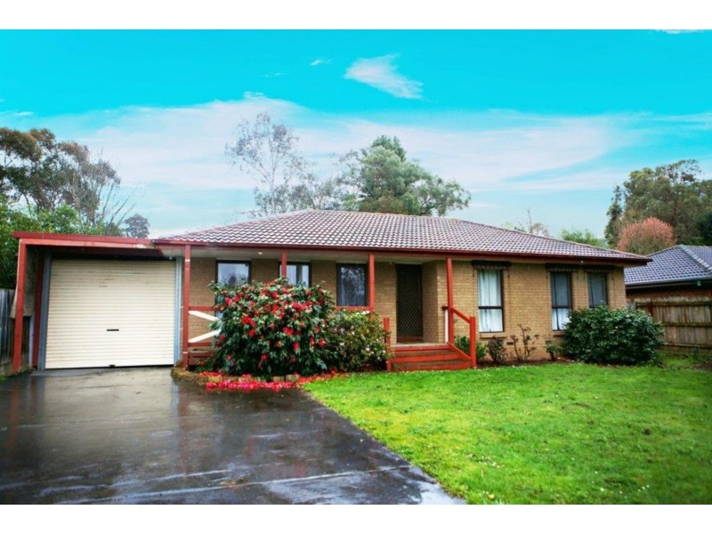 13 Drummond Road, Seville VIC 3139