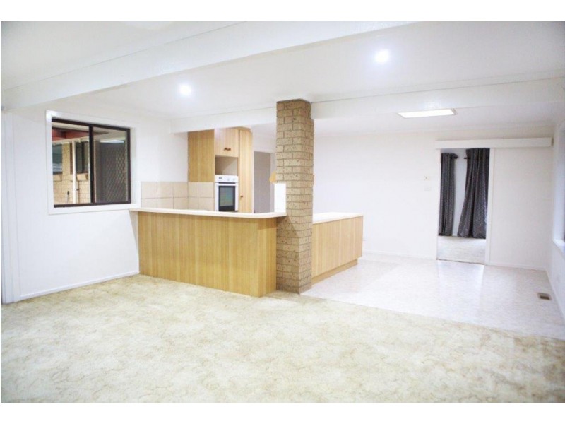 13 Drummond Road, Seville VIC 3139