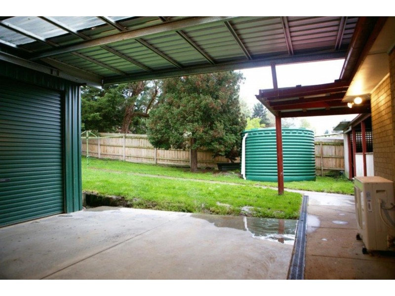 13 Drummond Road, Seville VIC 3139