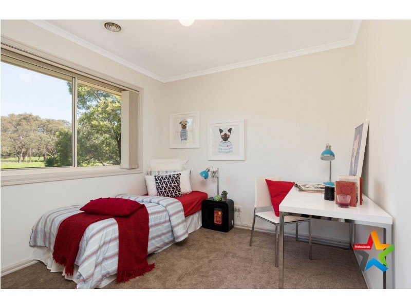 4 Fergerson Road, Kilsyth VIC 3137