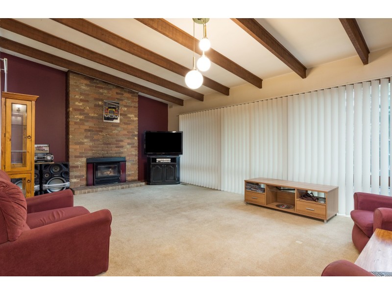 12 Birdwood Avenue, Healesville VIC 3777