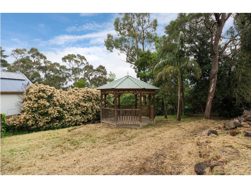 12 Birdwood Avenue, Healesville VIC 3777