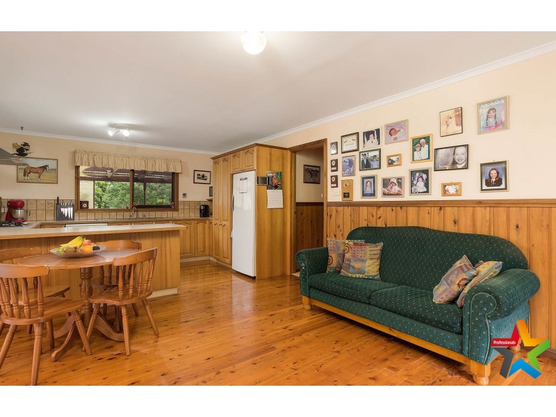 308 Don Road, Badger Creek VIC 3777