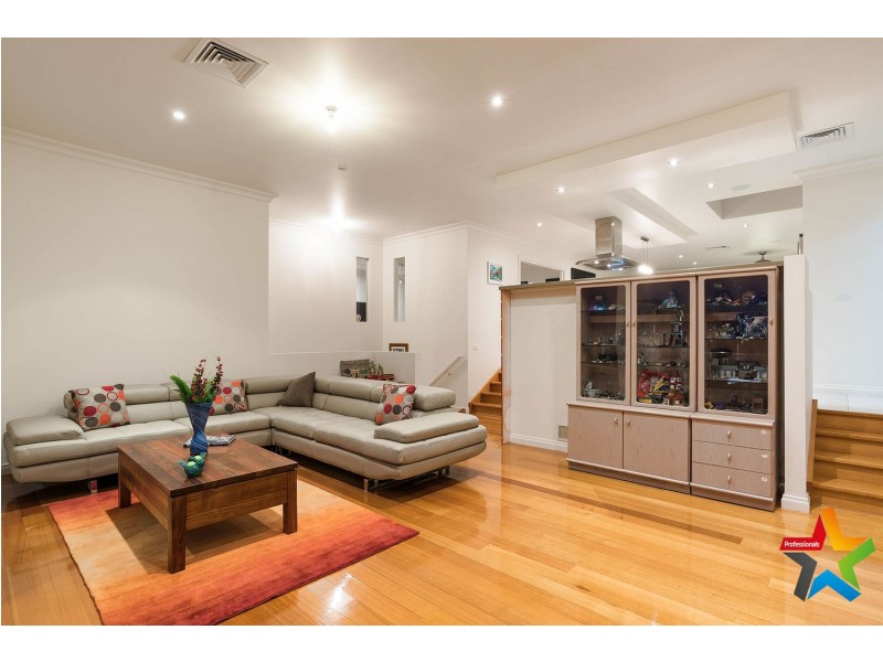 21 St Andrews Drive, Chirnside Park VIC 3116