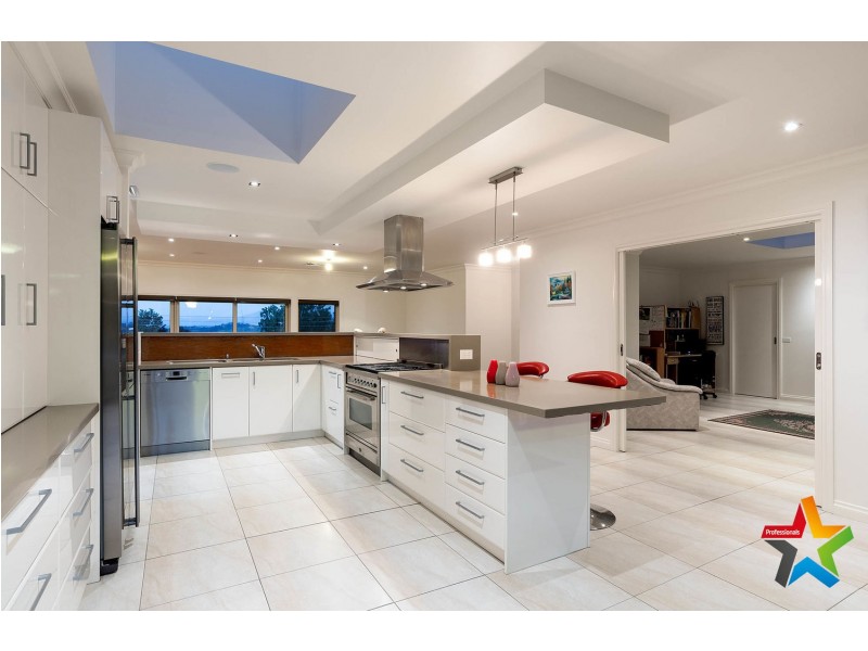 21 St Andrews Drive, Chirnside Park VIC 3116