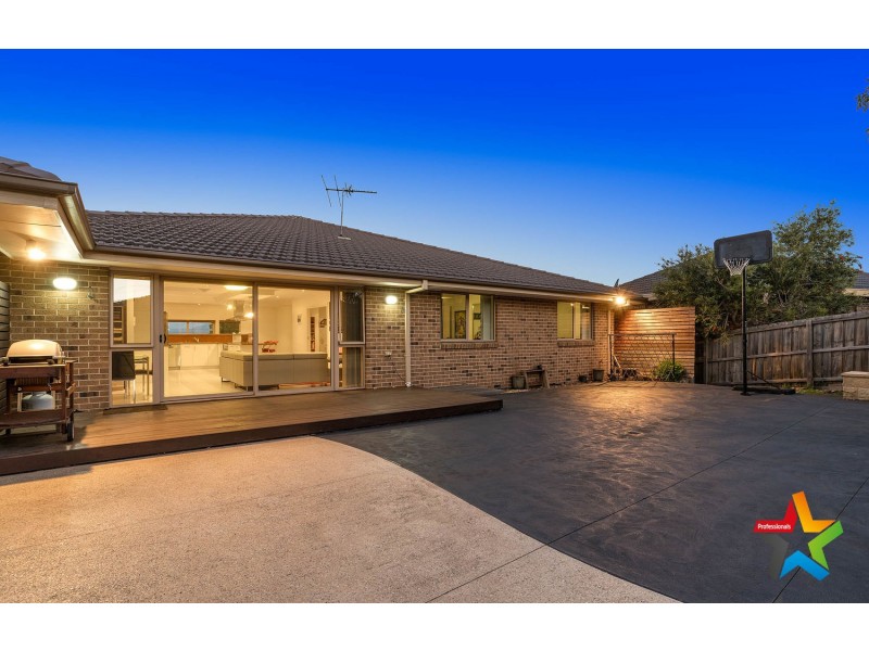 21 St Andrews Drive, Chirnside Park VIC 3116