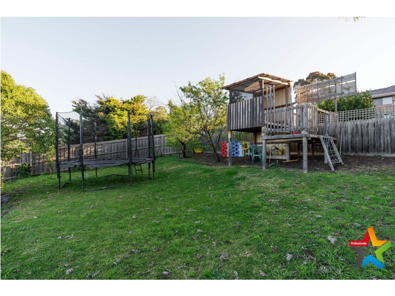 21 St Andrews Drive, Chirnside Park VIC 3116