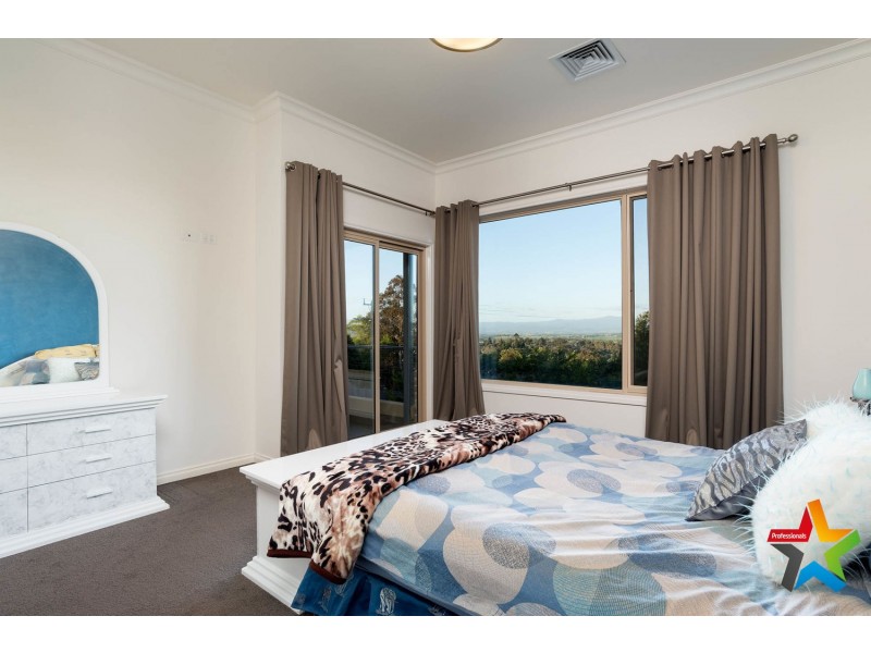 21 St Andrews Drive, Chirnside Park VIC 3116