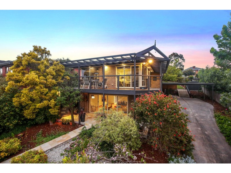 11 St Andrews Drive, Chirnside Park VIC 3116