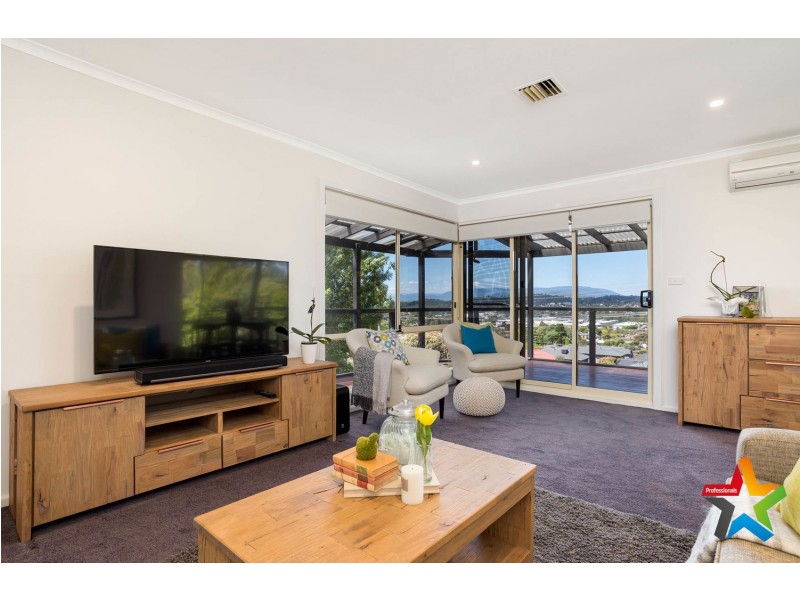 11 St Andrews Drive, Chirnside Park VIC 3116