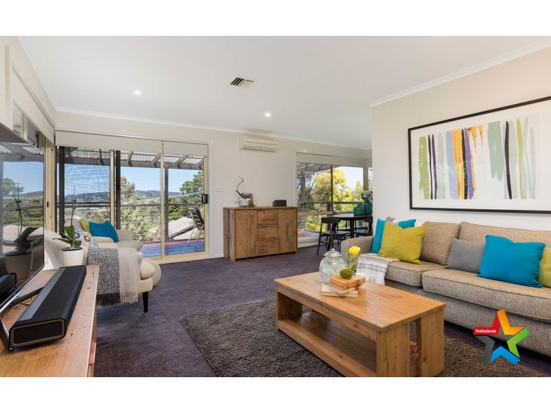 11 St Andrews Drive, Chirnside Park VIC 3116